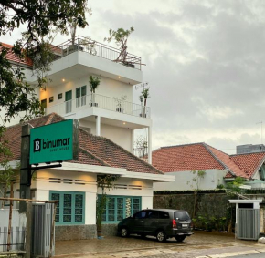 Binumar Guest House